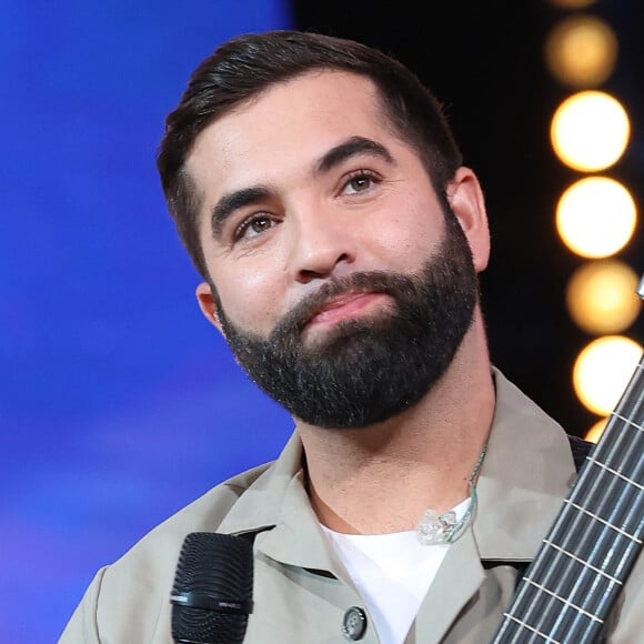 Pour le prochain numéro de "Rendez-vous en terre inconnue", le chanteur Kendji Girac se prête au jeu.
Kendji Girac - Les personnalités se mobilisent lors du Téléthon, avec pour parrain Vianney. © Coadic Guirec / Bestimage