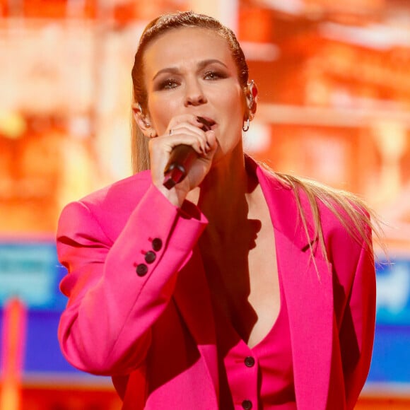 Exclusif - Lorie (Laure Pester) - Enregistrement de l'émission "Ce soir on chante pour les 100 ans des droits de l'enfant, avec l'Unicef", présentée par E.Gossuin et J.Anthony et diffusée le 12 mars sur W9 © Christophe Clovis / Bestimage