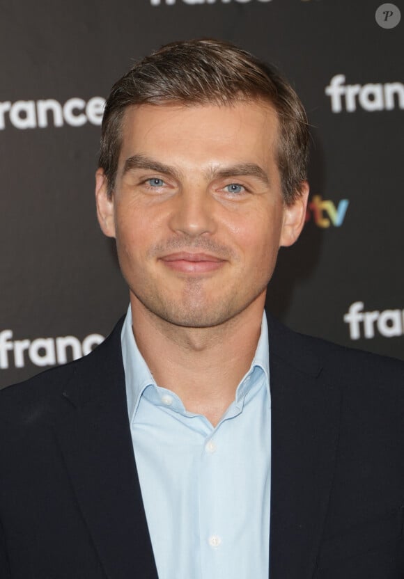 Sébastien Thomas au photocall de la conférence de presse de rentrée de France Télévisions à Paris, France, le 4 septembre 2024. © Coadic Guirec/Bestimage