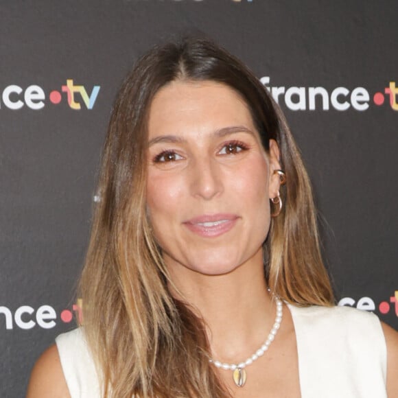 Laury Thilleman au photocall de la conférence de presse de rentrée de France Télévisions à Paris, France, le 4 septembre 2024. © Coadic Guirec/Bestimage