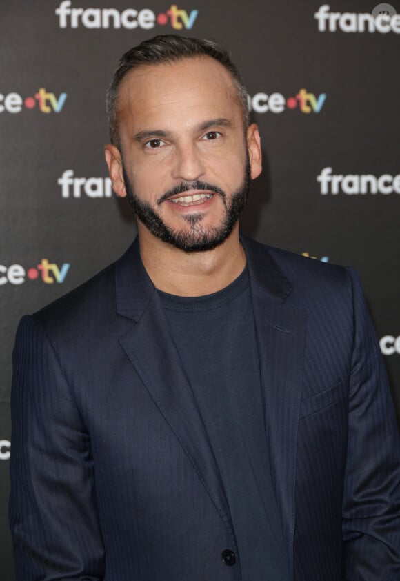 Jean-Christophe Galeazzi au photocall de la conférence de presse de rentrée de France Télévisions à Paris, France, le 4 septembre 2024. © Coadic Guirec/Bestimage