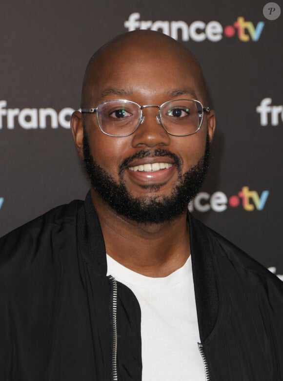 Oumar Diawara au photocall de la conférence de presse de rentrée de France Télévisions à Paris, France, le 4 septembre 2024. © Coadic Guirec/Bestimage