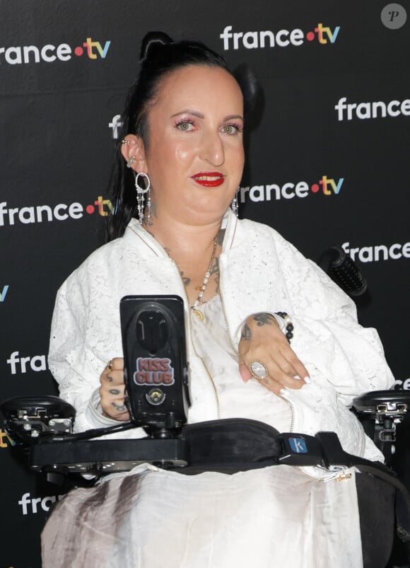 Lucie Carrasco au photocall de la conférence de presse de rentrée de France Télévisions à Paris, France, le 4 septembre 2024. © Coadic Guirec/Bestimage