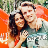 Fabienne Carat, 15 ans de plus que son compagnon Léo et "freinée" par... ses confidences sur leur couple