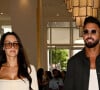 Elle utilise souvent ses réseaux sociaux pour des causes qui lui tiennent à coeur
Nabilla Benattia et son mari Thomas Vergara quittent l'hôtel Martinez lors du 77ème Festival International du Film de Cannes (14 - 25 mai 2024), le 20 mai 2024. 