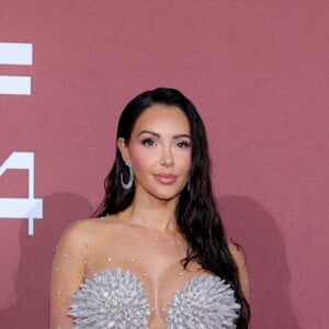 Nabilla Vergara - Photocall du gala de l’amfAR 2024 à l’Hôtel du Cap-Eden-Roc, Antibes, lors du 77ème Festival International du Film de Cannes. Le 23 mai 2024. © Moreau-Jacovides / Bestimage 