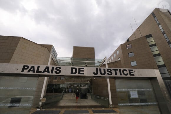 Procès du viol de G.Pélicot par cinquante hommes âgés de 26 à 74 devant la cour criminelle départementale de Vaucluse à Avignon, France, le 4 septembre 2024. © Franz Chavaroche/Nice Matin/Bestimage