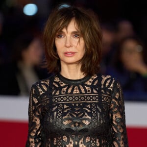 Anne Parillaud à la première du film "A la recherche" lors de la 18ème édition du festival du film de Rome le 24 octobre 2023. 