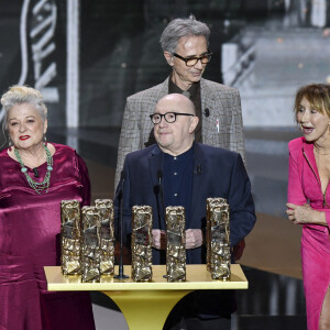 Un César spécial pour la troupe du Splendid, Josiane Balasko, Michel Blanc, Thierry Lhermitte, Marie-Anne Chazel, sur scène lors de la 46ème cérémonie des César à l'Olympia à Paris le 12 mars 202. © Dominique Charriau/ Pool / Bestimage 