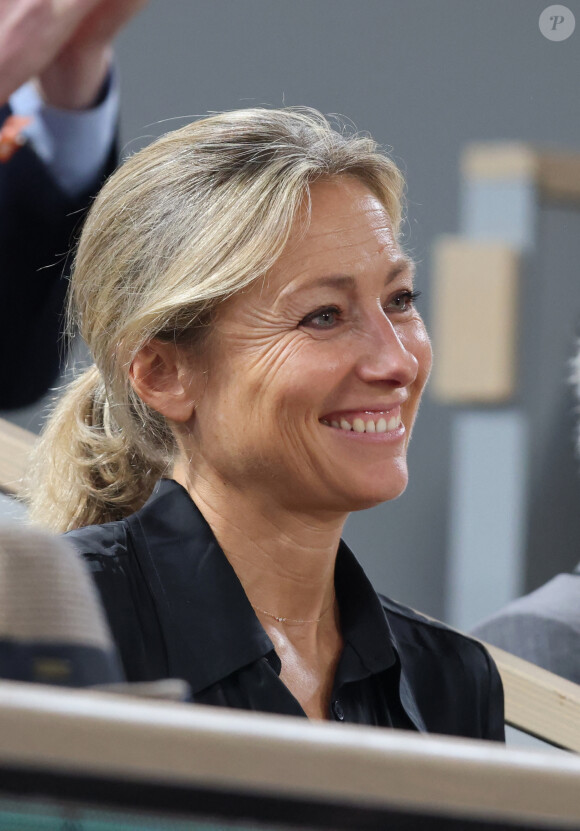 Anne-Sophie Lapix en tribune (jour 13) lors des Internationaux de France de Tennis de Roland Garros 2022 à Paris, France, le 3 juin. © Dominique Jacovides/Bestimage 