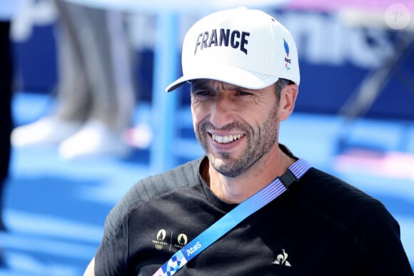 Légende du sport français, champion olympique à trois reprises en canoë monoplace slalom, l'ancien sportif de 46 ans est devenu un figure très populaire en France ces dernières années.
Tony Estanguet Epreuves de triathlon lors des jeux paralympiques Paris 2024, à Paris, France, le 2 septembre. © Dominique Jacovides/Bestimage