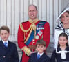 Tout en maîtrisant sa communication, une méthode parfaite ou presque
Le prince William, prince de Galles, Catherine Kate Middleton, princesse de Galles, le prince George, le prince Louis et la princesse Charlotte - Les membres de la famille royale britannique au balcon du Palais de Buckingham lors de la parade militaire "Trooping the Colour" à Londres le 15 juin 2024 © Julien Burton / Bestimage