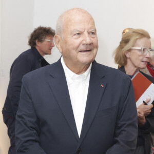 Marc Ladreit de Lacharrière est le nouveau président d'honneur du Parcours des Mondes
Exclusif - Marc Ladreit de Lacharrière (nouveau président d'honneur du Parcours des Mondes) - Inauguration de la visite du Parcours des Mondes édition à Paris. © Jack Tribeca / Bestimage 