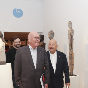 Exclusif - Stéphane Martin (ancien président du musée du quai Branly qui était président d’honneur du Parcours des Mondes l'an dernier), Marc Ladreit de Lacharrière (nouveau président d’honneur du Parcours des Mondes) - Inauguration de la visite du Parcours des Mondes édition à Paris. © Jack Tribeca / Bestimage