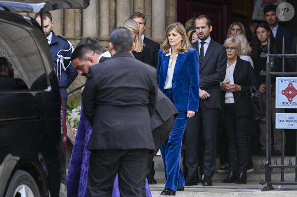 Près d'une semaine après l'annonce de sa mort, les obsèques de Laurent Tirard ont eu lieu
Olivia Lagache, la femme du défunt - Obsèques du réalisateur Laurent Tirard en l'église de Sant-Germain-des-Près à Paris.