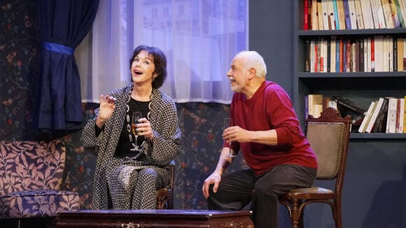 Anny Duperey et Francis Perrin sur la scène du Théâtre de Paris pour "Le Duplex". © Lorène Carpentier