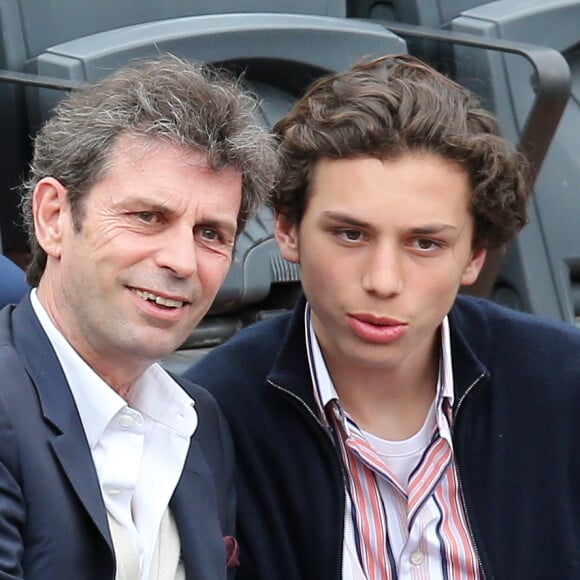 Fréderic Taddeï et son fils Diego - People dans les tribunes des Internationaux de France de tennis de Roland Garros à Paris. Le 31 mai 2015. 