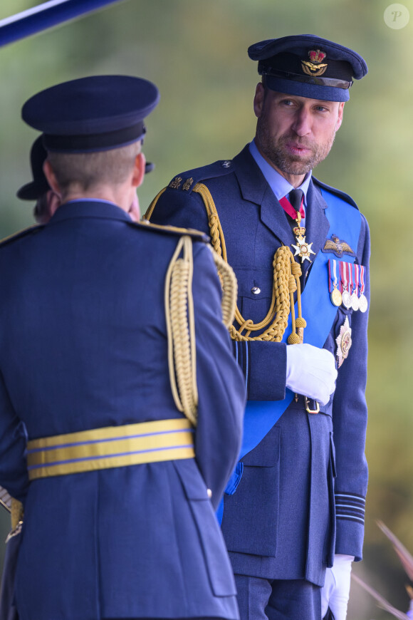 Le prince William, prince de Galles, assiste au défilé du souverain au nom de sa majesté le roi d'Angleterre au Royal Air Force College de Cranwell, Royaume Uni. © Cover Images via ZUMA Press/Bestimage 
