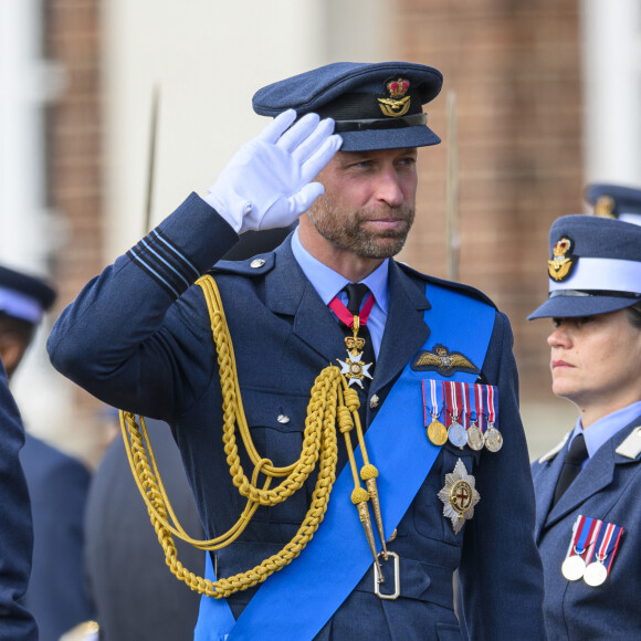 Le prince William, prince de Galles, assiste au défilé du souverain au nom de sa majesté le roi d'Angleterre au Royal Air Force College de Cranwell, Royaume Uni, le 12 septembre 2024. © Cover Images via ZUMA Press/Bestimage 