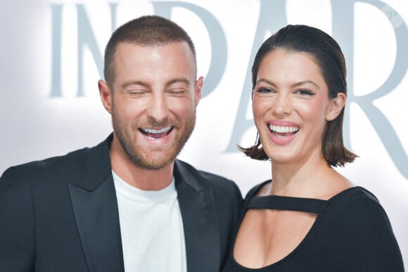 Iris Mittenaere et Paul Duchemin au dîner Emily in Paris à La Samaritaine, à Paris, le 12 septembre 2024.