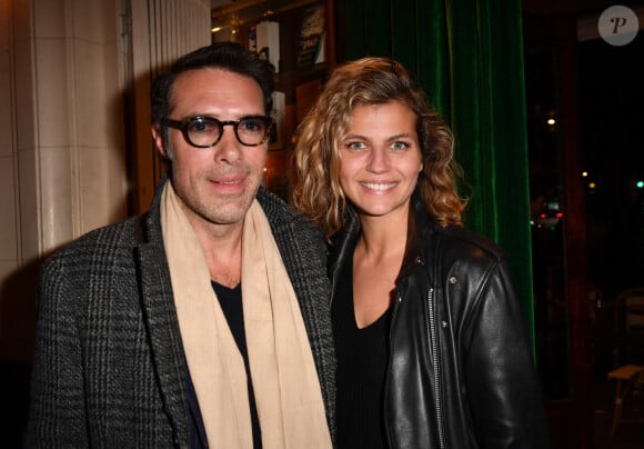 Nicolas Bedos et sa compagne Pauline Desmonts - Cocktail pour la sortie du livre de Michel Denisot " On peut rire de tout, sauf en mangeant de la semoule" aux Deux Magots à Paris le 15 mars 2023. © Veeren/ Bestimage