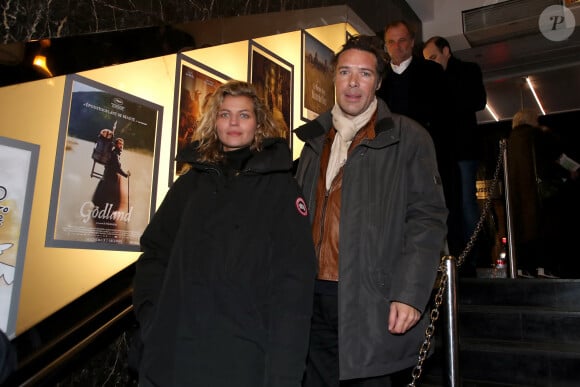 Semi-exclusif - Nicolas Bedos et sa compagne Pauline Desmonts - Présentation et Projection du Documentaire de Bernard-Henri Lévy (BHL) sur la guerre en Ukraine : "Slava Ukraini" (Gloire à l'Ukraine) au Cinéma Balzac à Paris, France, le 6 Février 2023. © Bertrand Rindoff / Bestimage 