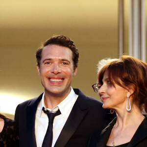 Nicolas Bedos, Laura Morante - Montée des marches du film « Mascarade » lors du 75ème Festival International du Film de Cannes. Le 27 mai 2022 © Dominique Jacovides / Bestimage  Red carpet of the movie « Mascarade » during the 75th Cannes International Film Festival. On may 27th 2022