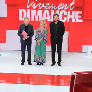 Exclusif - Michel Drucker, Olivier de Benoist et sa femme Caroline de Benoist - Enregistrement de l'émission "Vivement Dimanche", présentée par M.Drucker et diffusée le 15 septembre sur France 3. Le 10 septembre 2024 © Guillaume Gaffiot / Bestimage 