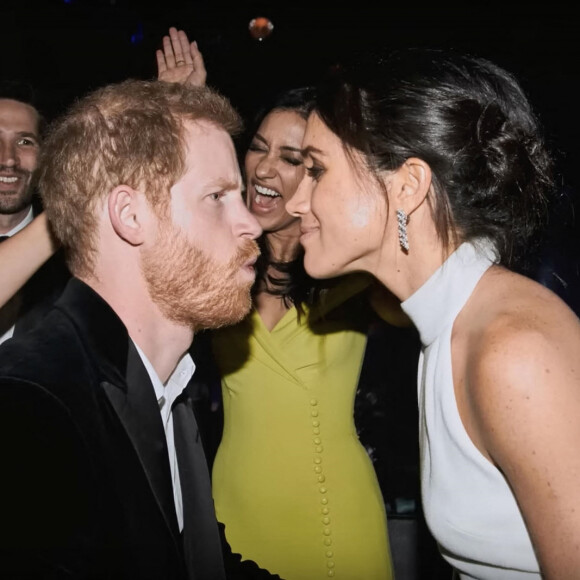 Images du documentaire Netflix "Harry & Meghan". La série comporte six parties et couvre la relation du couple depuis leurs premières fréquentations jusqu'à leur décision de prendre du recul en tant que membres actifs de la famille royale britannique et leurs activités ultérieures. 