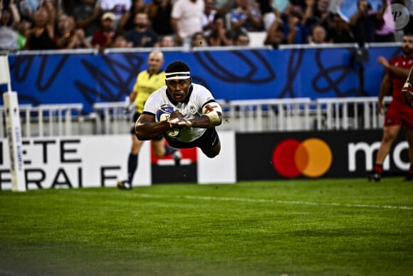 Vinaya Habosi, alcoolisé au moment des faits, aurait violemment poussé sa femme alors qu'elle tenait leur bébé de quatre mois dans ses bras

Vinaya Habosi (fid) - Coupe du Monde de Rugby France 2023 - Match de la poule C "Fidji - Georgie (17-12)" à Bordeaux, le 30 septembre 2023.