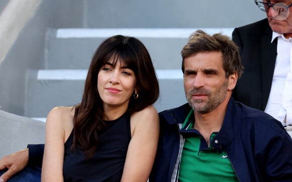 Nolwenn Leroy et son compagnon Arnaud Clément - Célébrités dans les tribunes des Internationaux de France de tennis de Roland Garros 2024 à Paris le 7 juin 2024. © Jacovides-Moreau/Bestimage 