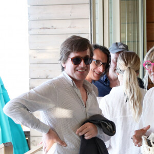 Exclusif - Prix spécial - No Web - Thomas Dutronc et Christine Bravo - Soirée du mariage de Christine Bravo et Stéphane Bachot sur la plage du restaurant Marinella à l'Ile Rousse en Corse le 11 Juin 2022 © Dominique Jacovides / Bestimage  
