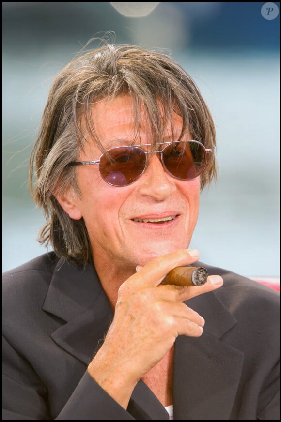 JACQUES DUTRONC .Plateau de l'emission 'Vivement Dimanche ' Special Corse.  