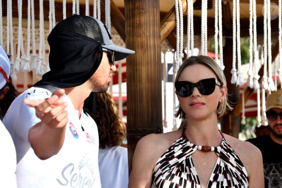 Le prince Albert II de Monaco et son épouse la princesse Charlene, accompagné de Sir Philip Green, principal sponsor de l'événement, ont assisté à l'arrivée de la seconde édition de la course en relais intitulée The Crossing : Calvi – Monaco Water Bike Challenge sur la plage du Larvotto à Monaco, le 7 septembre 2024. © Bruno Bebert/Bestimage