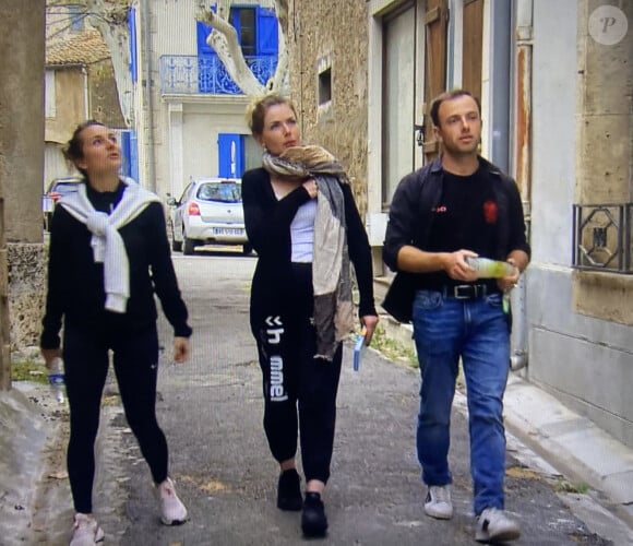 Ludovic avec ses prétendantes Manon et Mélanie dans "L'amour est dans le pré" sur M6