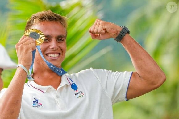 Kauli Vaast - médaille d'or - Epreuve de surf lors des Jeux Olympiques de Paris 2024 (JO) à Teahupoo, Tahiti, le 5 août 2024. © Bestimage 