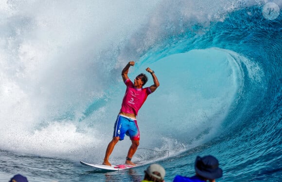 Kauli Vaast - médaille d'or - Epreuve de surf lors des Jeux Olympiques de Paris 2024 (JO) à Teahupoo, Tahiti, le 5 août 2024. © Bestimage 