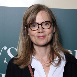 Isabelle Carré lors de la soirée des 90 ans du prix des Deux Magots à Paris le 25 septembre 2023. © Denis Guignebourg / Bestimage 