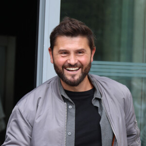 Voilà une séquence que les auditeurs ne sont pas prêts d'oublier !
Exclusif - Christophe Beaugrand à sa sortie des studios de RTL à Neuilly-sur-Seine, France.