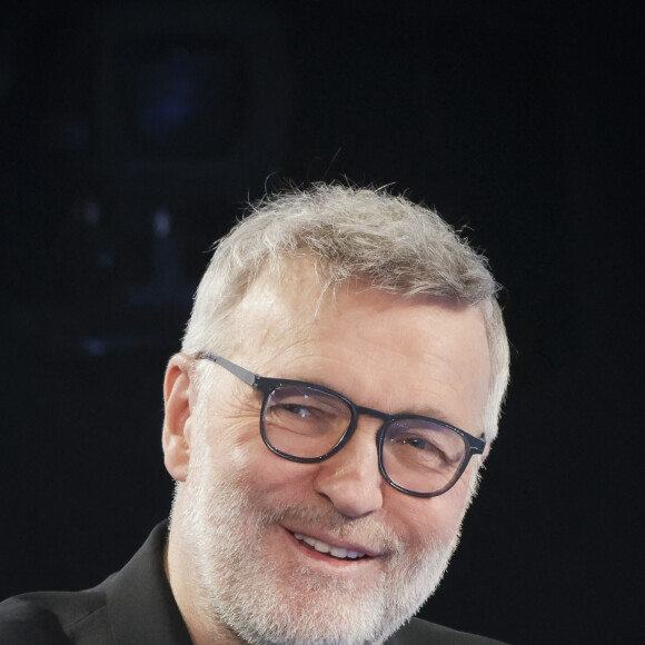 Laurent Ruquier - Enregistrement de l'émission "TPMP (Touche Pas à Mon Poste)", présentée par C.Hanouna et diffusée sur C8. Le 20 février 2024 © Jack Tribeca / Bestimage 