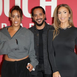 Une apparition surprise !
Amel Bent, Slimane et Vitaa au photocall du "concerto pour la paix" de Omar Harfouch au Théâtre des Champs-Elysées à Paris le 18 septembre 2024. © Coadic Guirec / Bestimage 