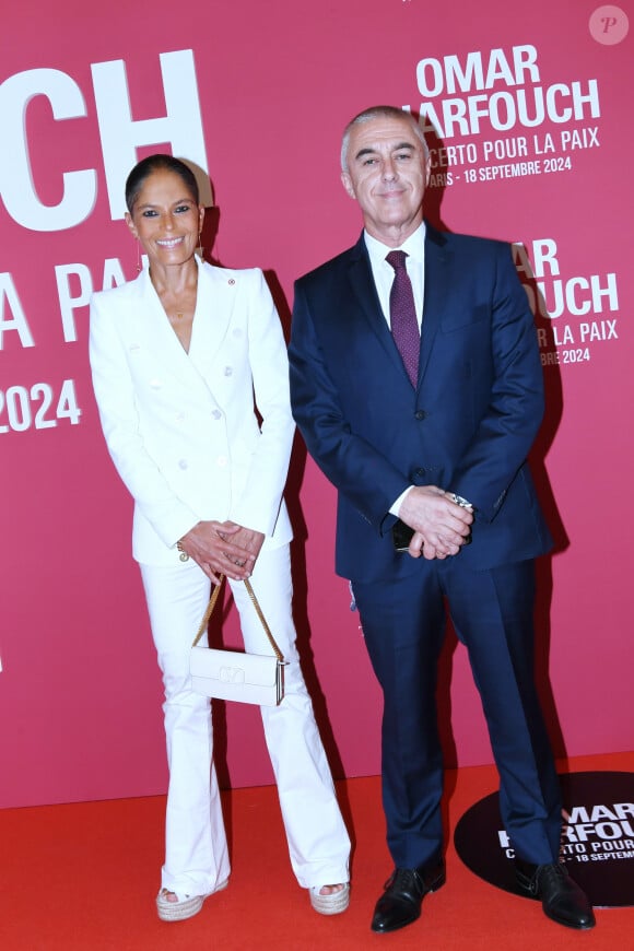 Manuel Aeschlimann, maire d'Asnière et sa femme Marie-Dominique au photocall du "concerto pour la paix" de Omar Harfouch au Théâtre des Champs-Elysées à Paris le 18 septembre 2024. © Rachid Bellak / Bestimage