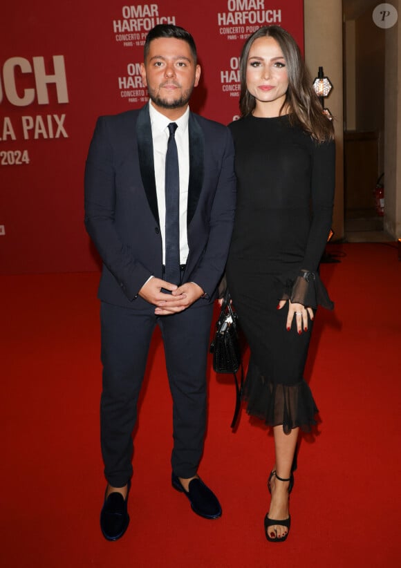 Sasha Elbaz avec son amie au photocall du "concerto pour la paix" de Omar Harfouch au Théâtre des Champs-Elysées à Paris le 18 septembre 2024. © Coadic Guirec / Bestimage 