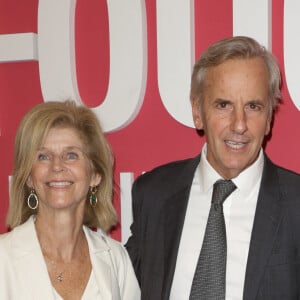 Bernard de La Villardière avec sa femme Anne au photocall du "concerto pour la paix" de Omar Harfouch au Théâtre des Champs-Elysées à Paris le 18 septembre 2024. © Coadic Guirec / Bestimage 