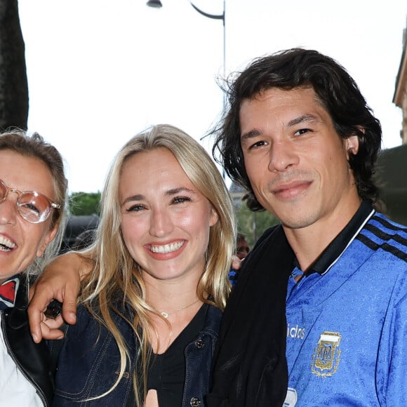 Alexandra Lamy, Chloé Jouannet et son compagnon Sandor Funtek - Avant-première du film "Nouveau Monde" au Cinéma Espace Saint-Michel à Paris le 19 juin 2024. © Coadic Guirec/Bestimage