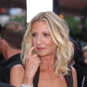 Alexandra Lamy - Montée des marches du film " Le deuxième acte " pour la cérémonie d'ouverture du 77ème Festival International du Film de Cannes, au Palais des Festivals à Cannes. Le 14 mai 2024