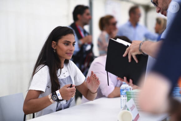 C'est là-bas qu'elle s'est construit un nid douillet,
Exclusif - Tatiana Silva - Festival des Livres et des Artistes organisé par l'association "Lecture pour Tous" engagée dans la lutte contre l'illettrisme au Mail Branly à Paris le 3 juillet 2022. © Pierre Perusseau / Jack Tribeca / Bestimage