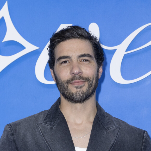 Tahar Rahim au photocall du défilé Homme Louis Vuitton Printemps/Été 2025 dans le cadre de la Fashion Week de Paris, France, le 18 juin 2024. © Olivier Borde/Bestimage 