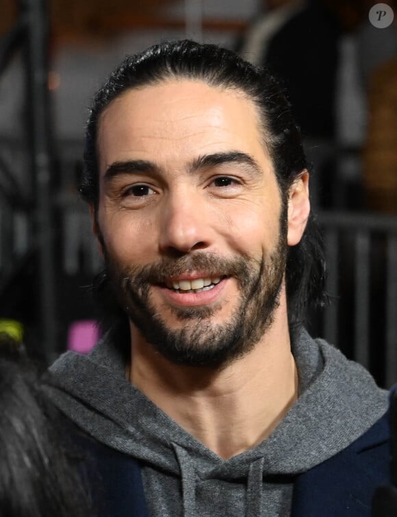 Tahar Rahim - Inauguration des illuminations de l'Avenue des Champs-Elysées à Paris le 20 novembre 2022. ©oadic Guirec/Bestimage