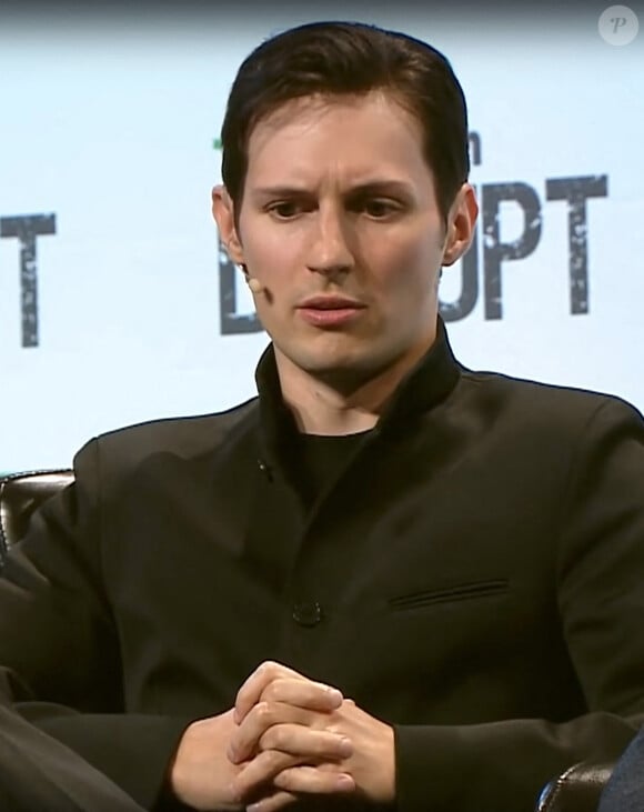 Il n'a non plus pas hésité à menacer de leur couper les vivres.
Pavel Durov, franco-russe de 39 ans, fondateur et PDG de la messagerie sécurisée Telegram a été interpellé samedi soir 24 août 2024 à l'aéroport du Bourget en France. © Capture TV via Bestimage